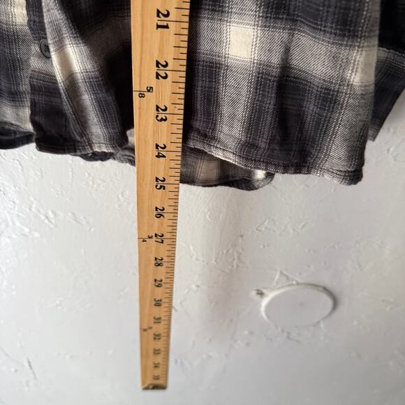 Levi’s San Francisco Black Gray Plaid Flannel Shirt L | Soft Grunge Button-Up - Picture 6 of 8